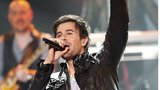 Španělský hřebec Enrique Iglesias letí do Prahy! Dorazí i ruská kráska Kurnikovová? 