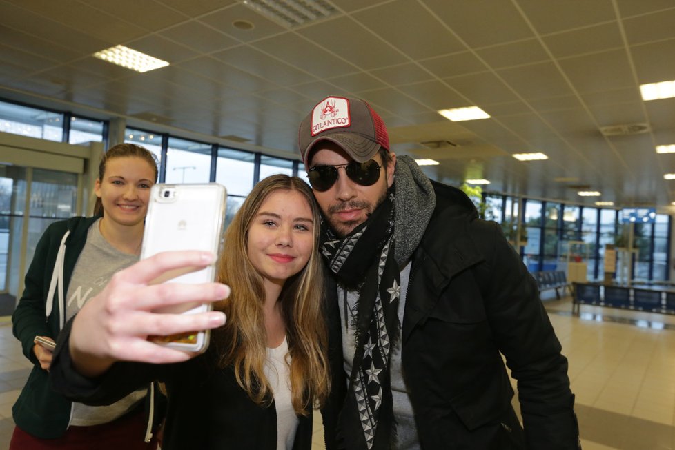 Enrique Iglesias se loučí s Prahou.