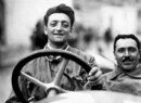 Enzo Ferrari (za volantem) v dobách svých jezdeckých začátků