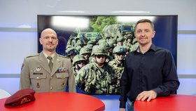 Výkonný důstojník Generálního štábu Ivo Zelinka byl hostem pořadu Epicentrum. Vpravo moderátor Bohuslav Štěpánek.