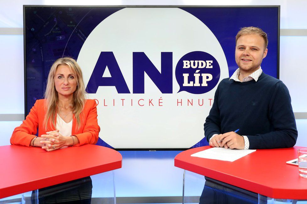 Europoslankyně Dita Charanzová (ANO) byla hostem pořadu Epicentrum, vysílaného dne 30.4.2019. Vpravo moderátor Jakub Veinlich.