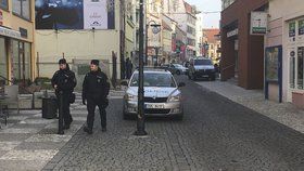 Zásah policie v Krupské ulici v centru Teplic