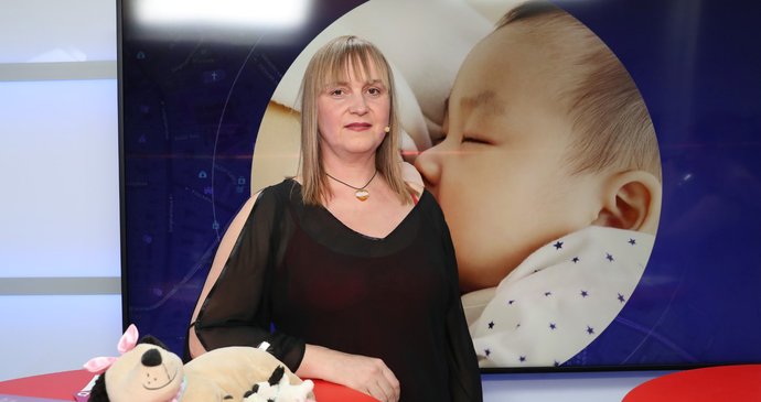 Epicentrum o kojení na veřejnosti: Ivana Antalová z České ženské lobby