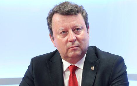 Ministr kultury Antonín Staněk (ČSSD)