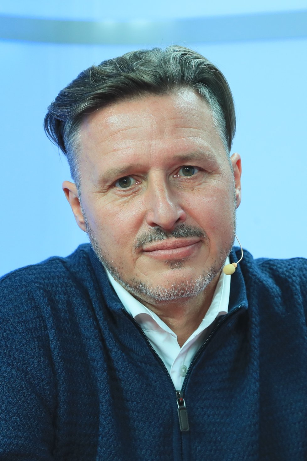 Poslanec Petr Pávek (za STAN) dorazil do pořadu Epicentrum řešit platy zákonodárců.