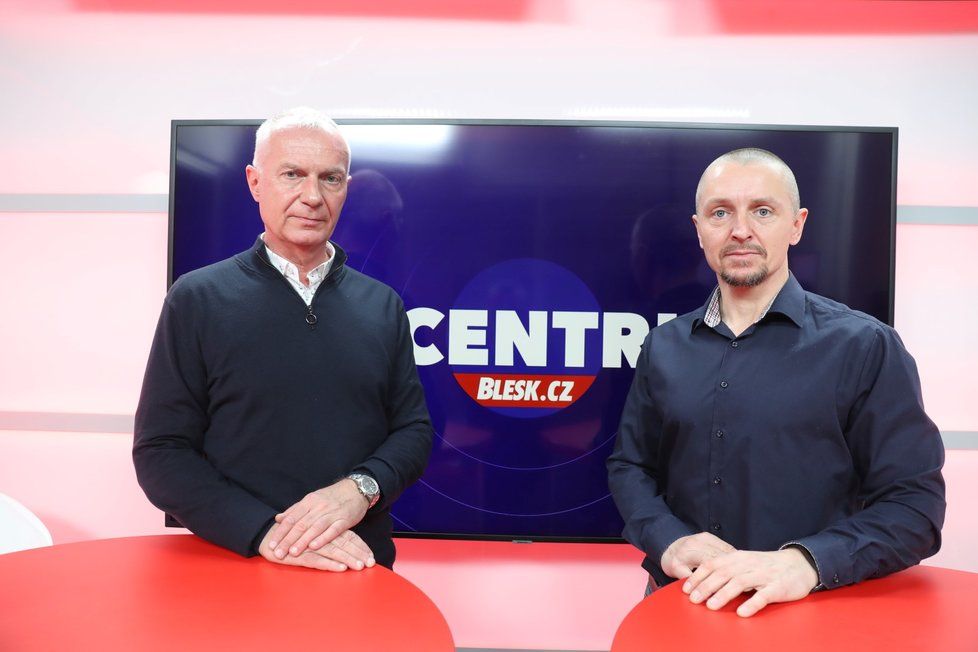 Dopravní expert Roman Budský z Platformy Vize 0 byl hostem pořadu Epicentrum vysílaného 18.12.2019. Vpravo moderátor Bohuslav Štěpánek.