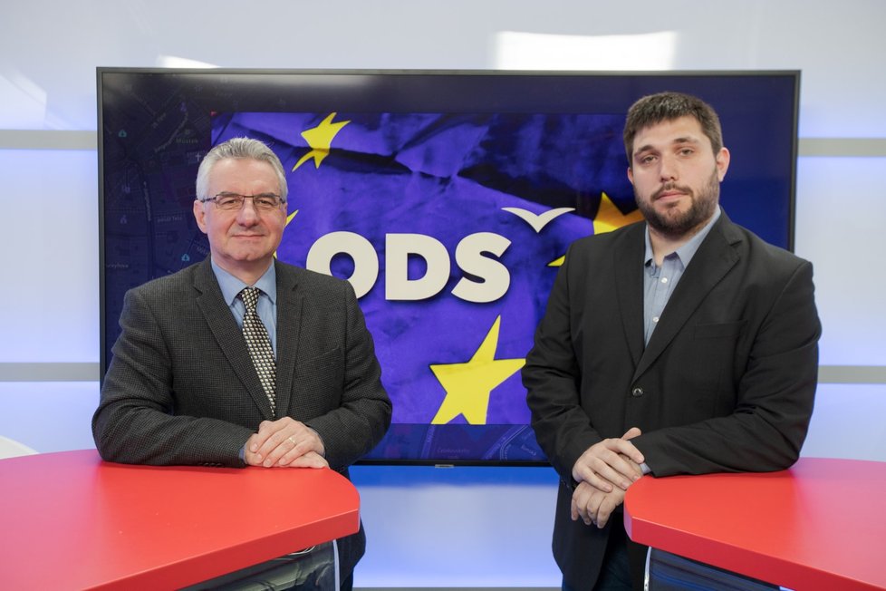 Europoslanec Jan Zahradil z ODS byl hostem pořadu Epicentrum dne 2.5.2019. Vpravo moderátor Jakub Kopřiva.