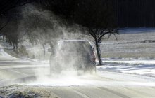 Česko postupně ochromuje ledovka! Zítra se přidá silné sněžení