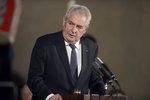 Státní vyznamenání 2013: Miloš Zeman tehdy vyznamenal i filosofa Erazima Koháka