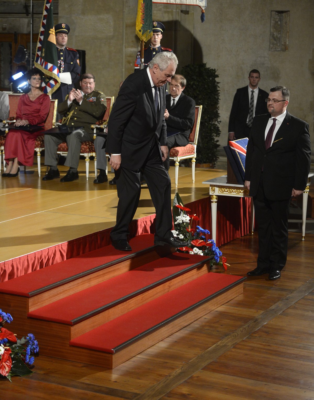 Státní vyznamenání 2013: Miloš Zeman tehdy vyznamenal i filosofa Erazima Koháka