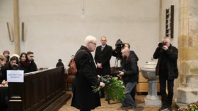 Někdejší český premiér Vladimír Špidla (ČSSD) na posledním rozloučení s filozofem Erazimem Kohákem. (16. 2. 2020)