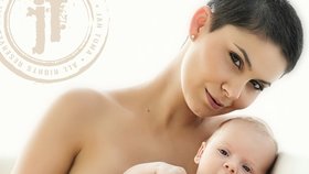 Poprvé po porodu nafotila Vlaďka Erbová se svým synem společné snímky