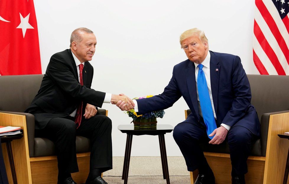 Americký prezident Donald Trump a turecký prezident Recep Tayyip Erdogan