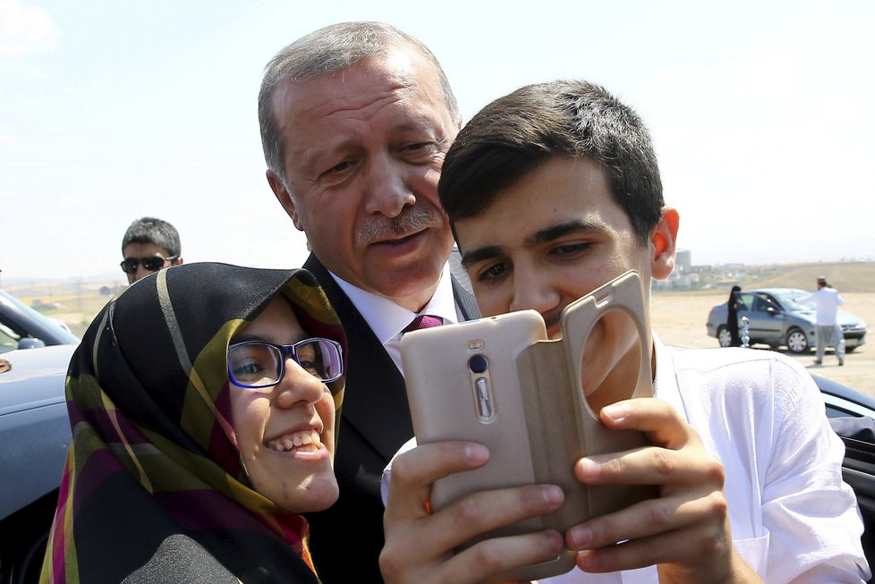 Turecký prezident Erdogan a selfie