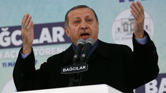 Erdogan: Přehodnotím vztahy s Evropou, je fašistická jako před válkou