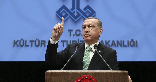 „Nizozemsko dostane lekci,“ hrozí Erdogan a mluví o nacismu