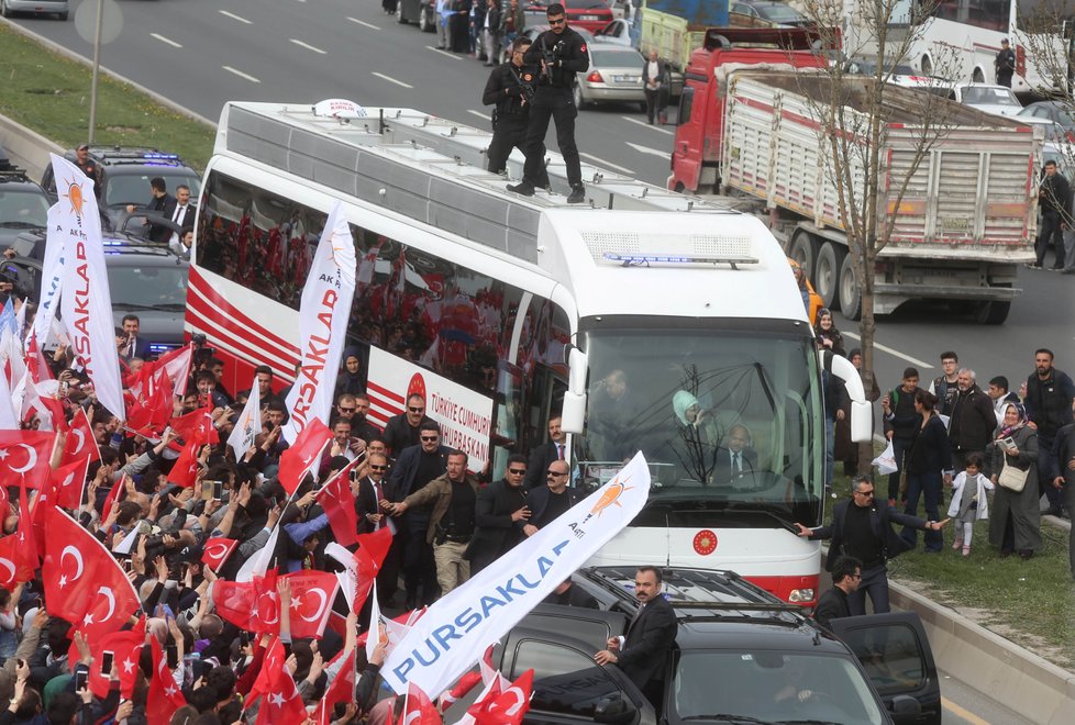 Erdogan: Není důležité, zda s námi EU zmrazí vstupní jednání.