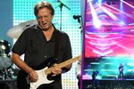 V Praze v neděli vystoupí kapela Imagine Dragons a legendární kytarista Eric Clapton.