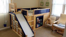 Eric Strong svému synovi vyrobil postel, po které touží každý malý kluk.