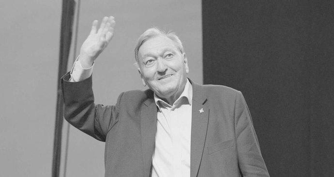 Zemřel záhadolog a spirovatel Erich von Däniken.