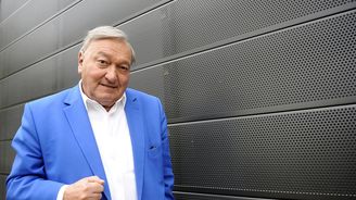 Zemřel záhadolog Erich von Däniken. Život zasvětil pátrání po mimozemšťanech Zemřel záhadolog Erich von Däniken. Život zasvětil pátrání po mimozemšťanech