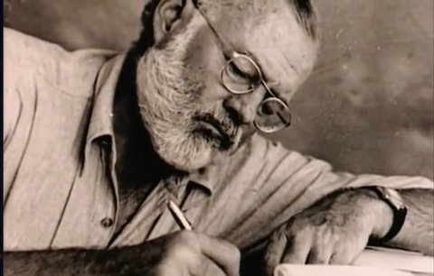 Hemingway málem bolestmi ze zranění zešílel: Radši si prostřelil hlavu, než aby dál trpěl