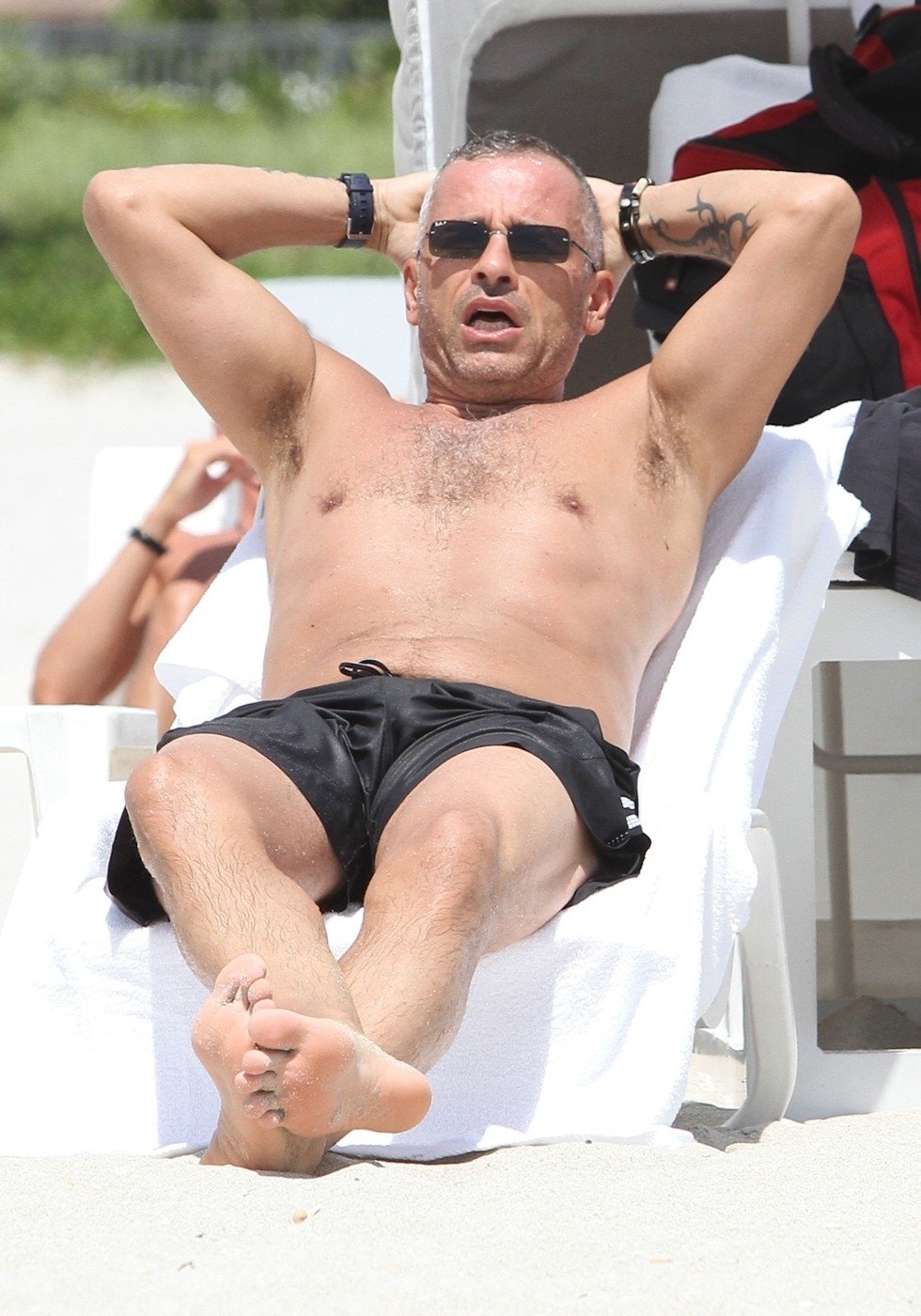 Zpěvák  Eros  Ramazzotti relaxuje v Miami na pláži