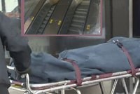 Žena se šálou a vlasy zachytila do eskalátoru v metru: Na místě byla mrtvá
