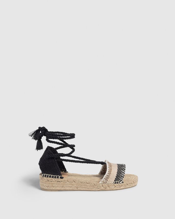 Castaner, 110 eur, www.castaner.com Castaner, 110 eur, www.castaner.com
