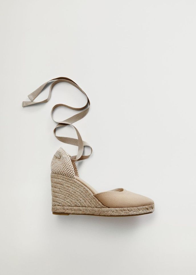 Mango, 1299 Kč, www.mango.com Mango, 1299 Kč, www.mango.com