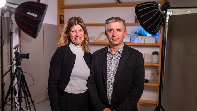 Michaela Dingová a Miroslava Šulc z Essoxu Michaela Dingová a Miroslava Šulc z Essoxu