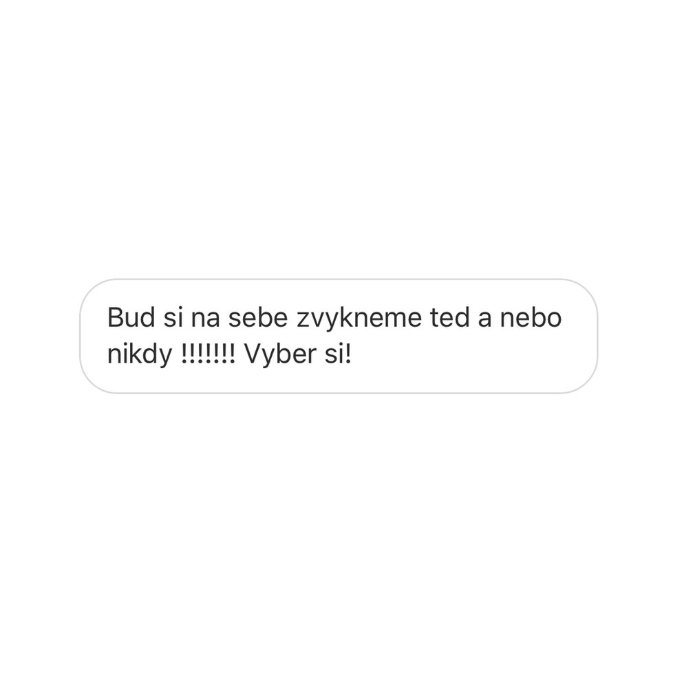 I takto vypadají rozchodové věty, které Ester a Josefina zveřejňují na Instagramu.