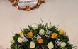Pohřeb Marie Rút Křížkové: Smuteční věnec od dcery Ester Janečkové s rodinou