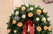 Pohřeb Marie Rút Křížkové: Smuteční věnce od rodiny Pohřeb Marie Rút Křížkové: Smuteční věnce od rodiny
