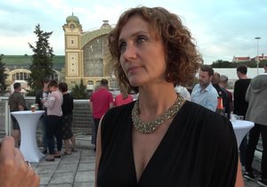 Ester Janečková: Sestra je lesba, synovec se kvůli homosexualitě oběsil.