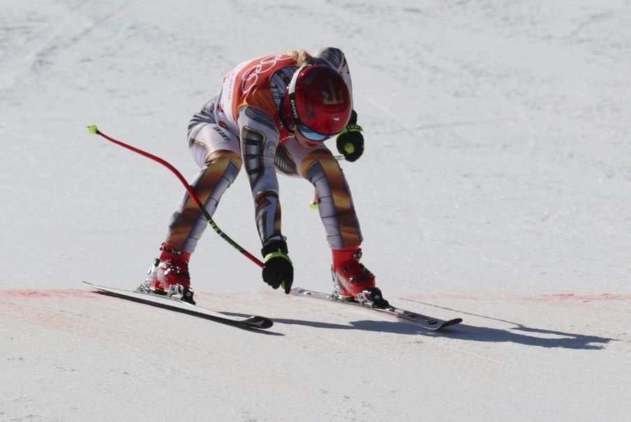 Ester Ledecká se stala nečekanou vítězkou v superobřím slalomu ve sjezdovém lyžování.