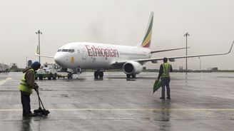 Tragédie nad Afrikou. Při letu mezi Etiopií a Keňou se zřítilo letadlo se 157 lidmi na palubě