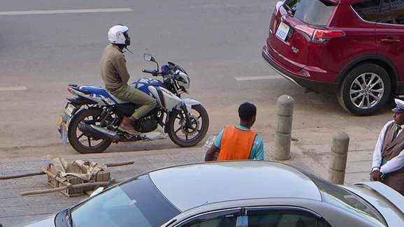 Etiopská metropole zakázala motorky. Je za tím bezpečnost