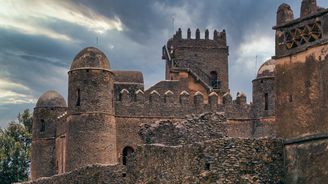 Pevnost Fasil Ghebbi aneb Etiopský Gondar skrývá středověké hradební město