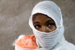 Konflikt v Etiopii: Žena z Adigratu, kterou hromadně znásilnili vojáci