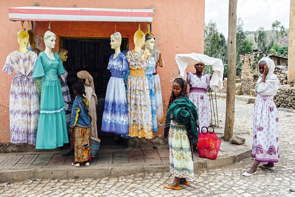 Ortodoxní ženy v Etiopii si zahalují vlasy
