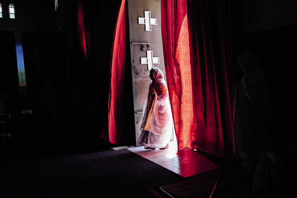 Ženy a muži mají v ortodoxních kostelech v Tigrajsku oddělená místa