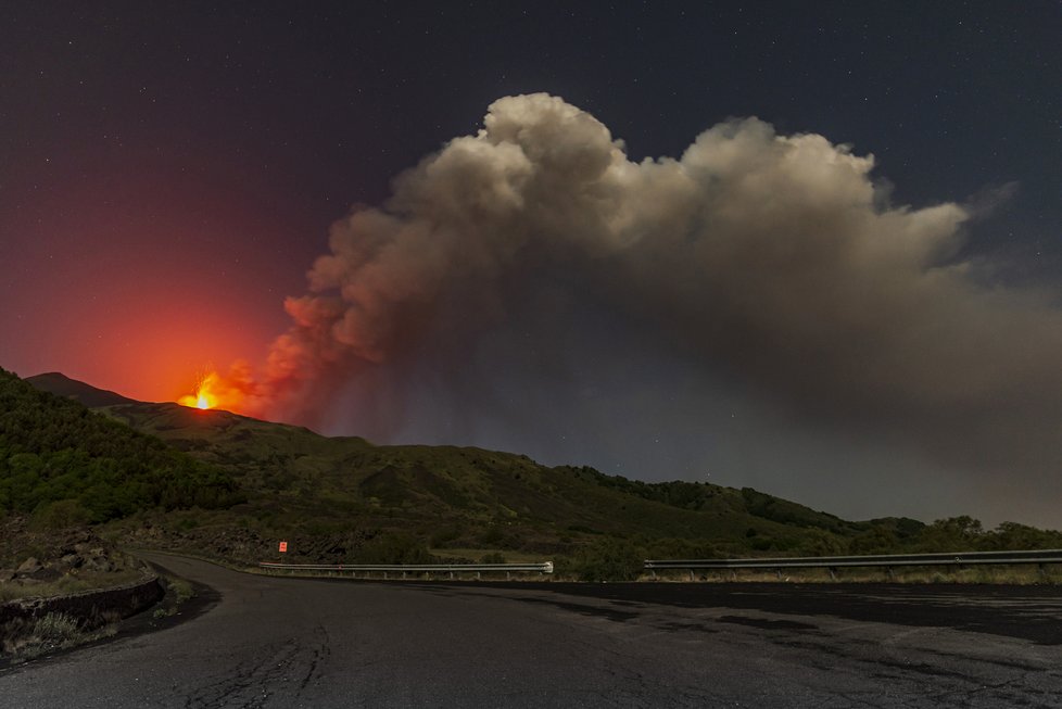 Sicilská sopka Etna, (29.05.2021).