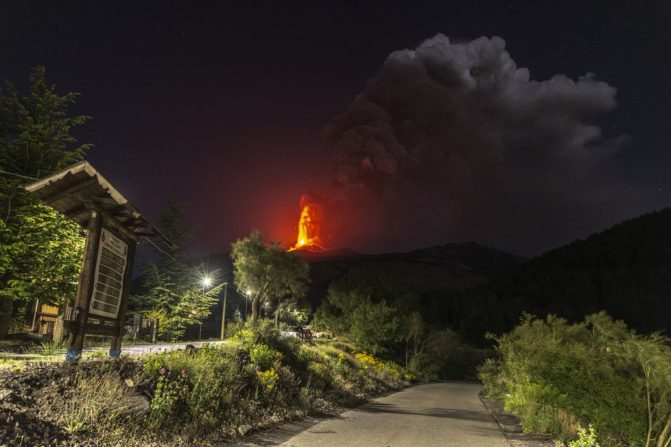 Sicilská sopka Etna, (29.05.2021).