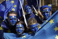 Jak Češi vidí EU rok před volbami? Věci se ubírají špatným směrem, míní většina