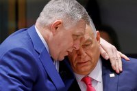 Fico a Orbán ve vřelém objetí. Summit EU vyzval k větším výdajům na obranu, v Bruselu mluvil i Fiala