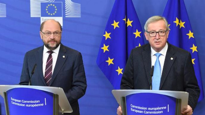 Eurovůdci: předsedové Parlamentu a Komise Martin Schulz a Jean-Claude Juncker.