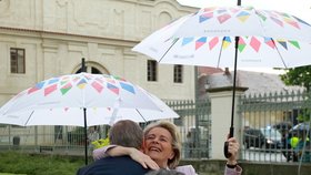 Předsedkyně Evropské komise Ursula vod der Leyenová a premiér Petr Fiala na oficiálním zahájení předsednictví v Radě Evropské unie. (1. 7. 2022)