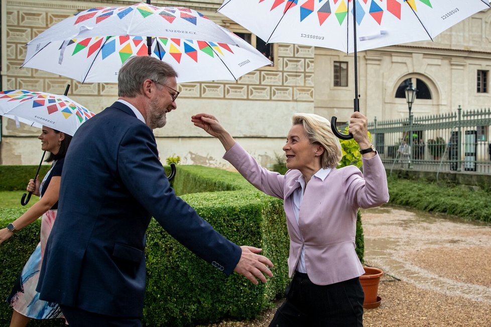 Předsedkyně Evropské komise Ursula vod der Leyenová a premiér Petr Fiala na oficiálním zahájení předsednictví v Radě Evropské unie. (1.7.2022)