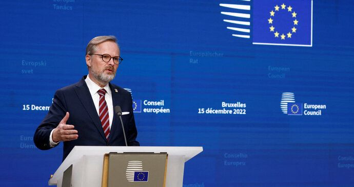 Český premiér Petr Fiala na summitu EU v Bruselu (15. 12. 2022)